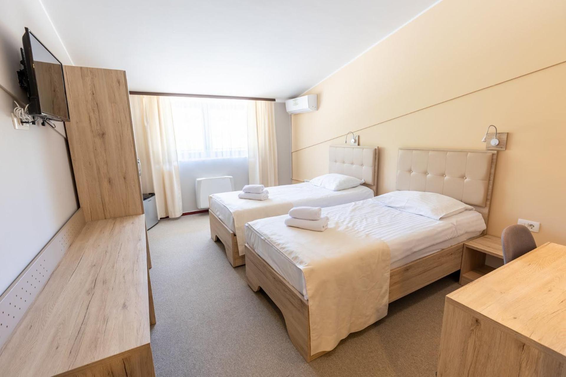 Hotel Dolenjc ノヴォ メスト エクステリア 写真
