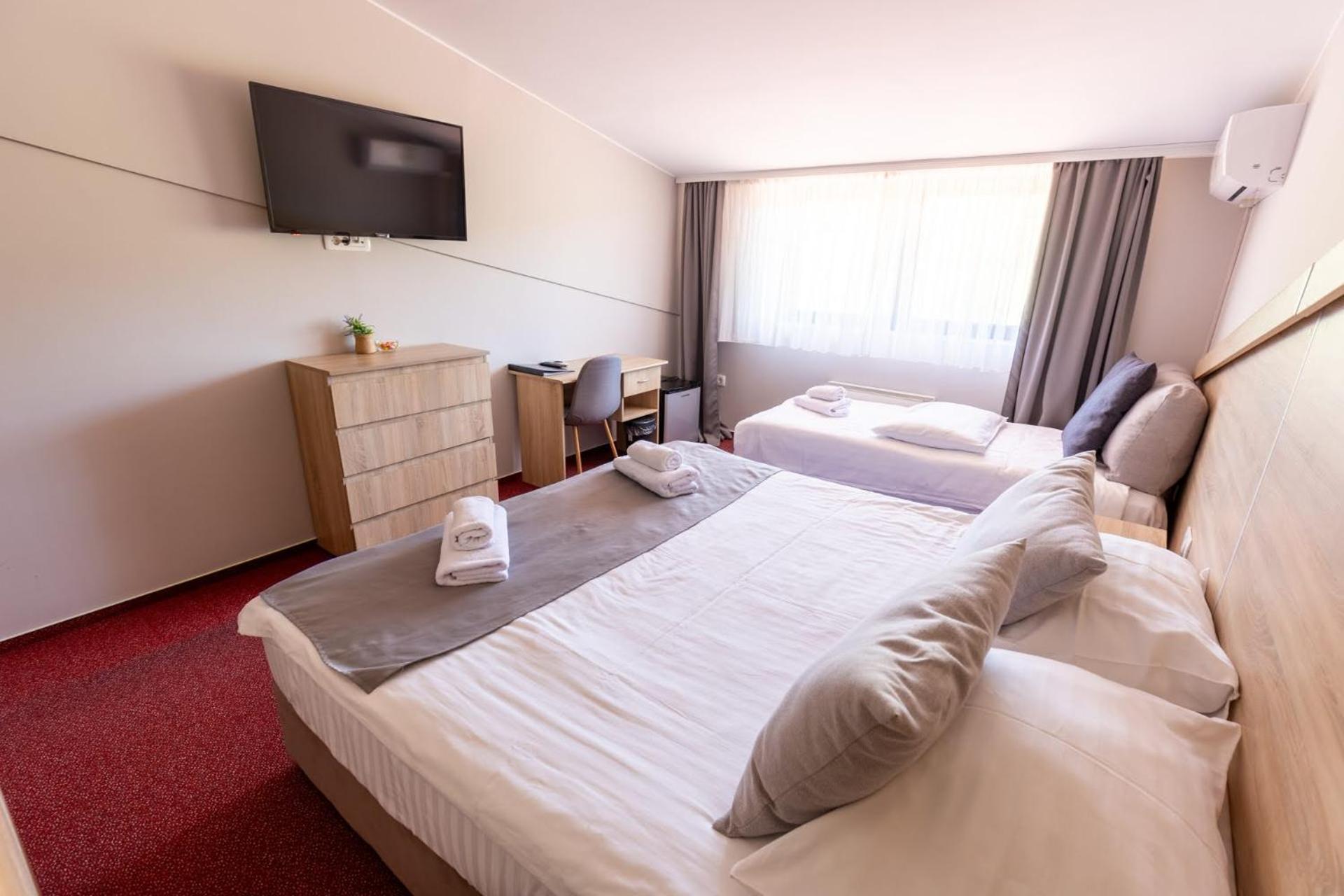 Hotel Dolenjc ノヴォ メスト 部屋 写真
